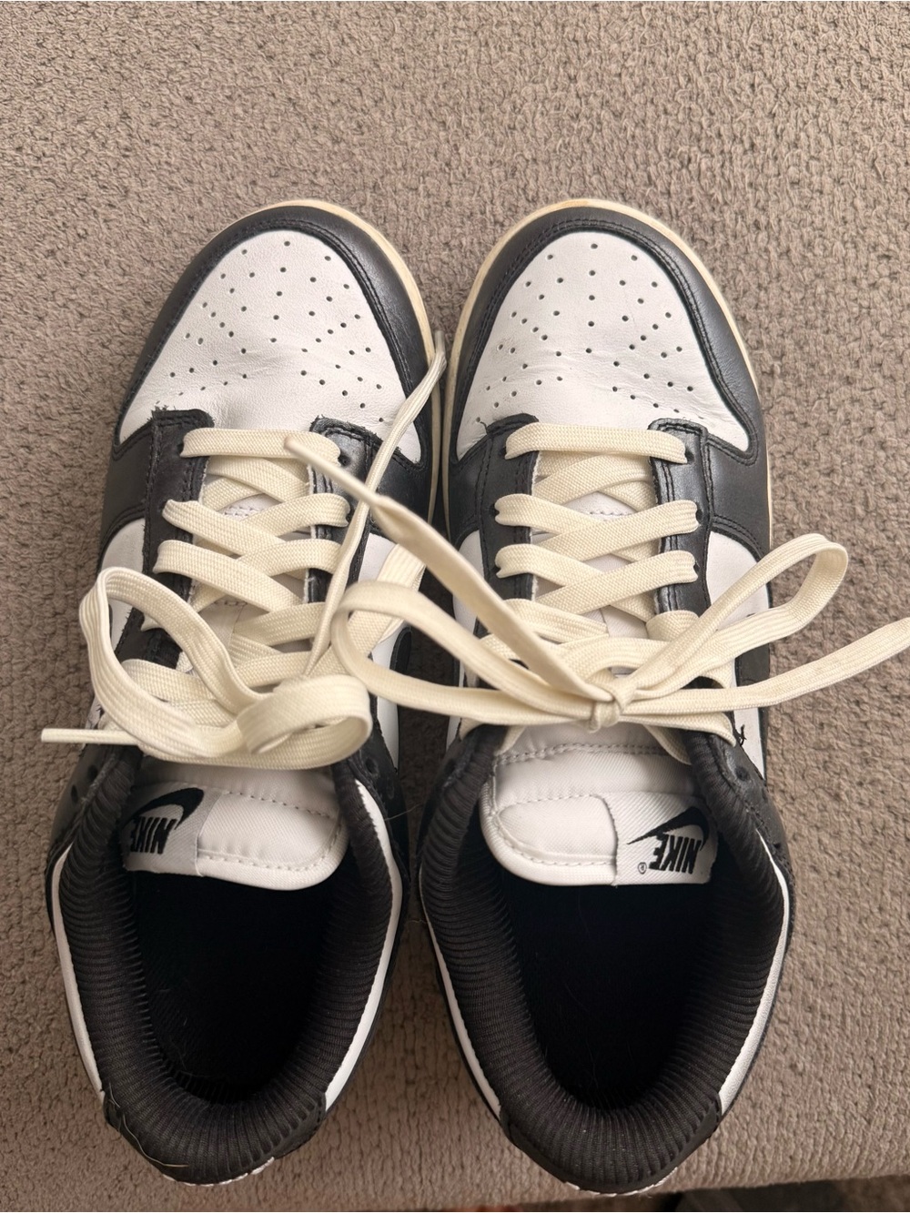Nike Women’s Low-Top Panda Dunks in White and Black 7.5